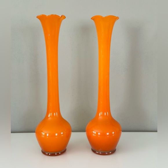 Pair of vintage orange cased vases - Picture 2 of 10